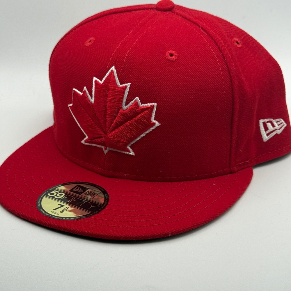 New Era 59FIFTY Toronto Blue Jays Canada Day Red Fitted Hat 7 5/8 Maple Leaf